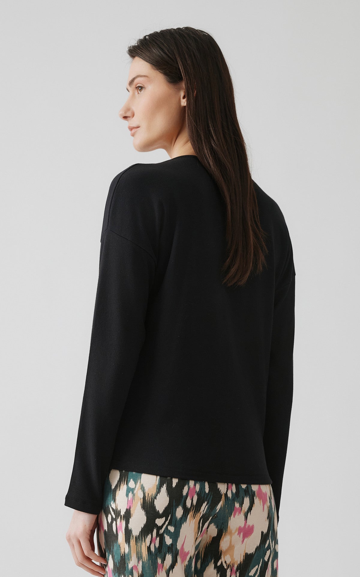 Langermabolur með V-hálsmáli